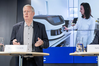 Bild 30 / 62