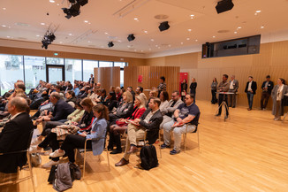 Bild 9 / 51