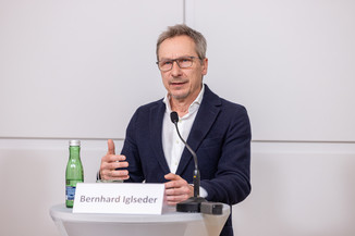 Bild 17 / 56