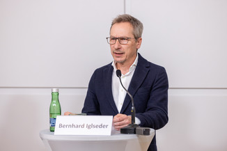 Bild 18 / 56