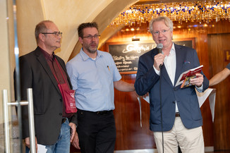 Bild 44 / 136