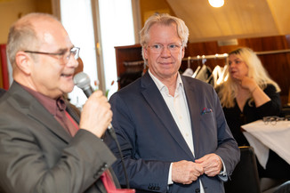 Bild 51 / 136