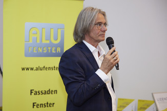 Bild 12 / 156