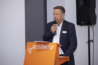 Bild 22 / 156