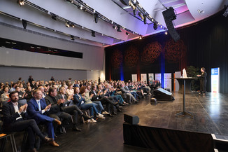 Bild 5 / 130