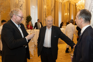 Bild 15 / 92