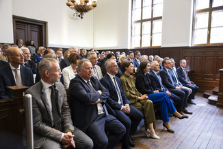 Bild 8 / 57