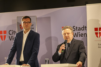 Bild 12 / 24