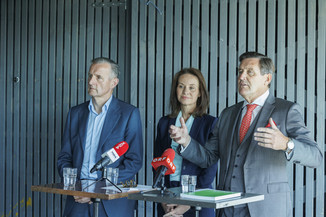 Bild 19 / 33