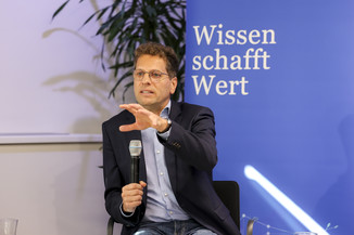 Bild 14 / 33