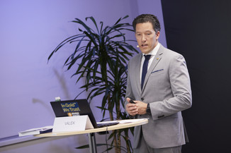 Bild 52 / 122