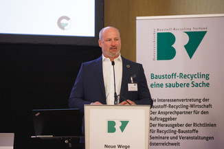 Bild 5 / 46