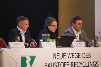 Bild 23 / 46