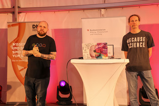 Bild 27 / 85