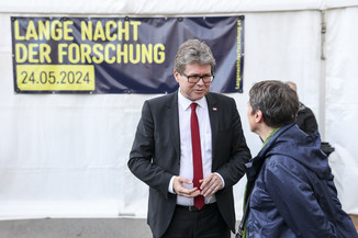 Bild 33 / 85