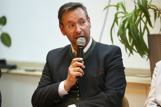 Bild 31 / 102