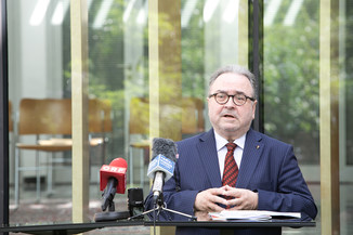Bild 19 / 60