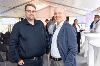 Bild 9 / 317
