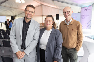 Bild 13 / 317