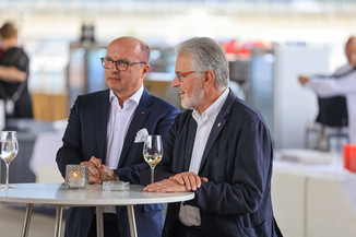 Bild 10 / 94