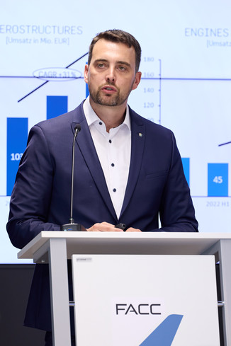 Bild 9 / 17