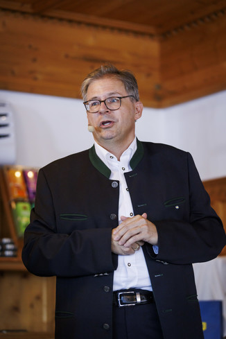Bild 4 / 48