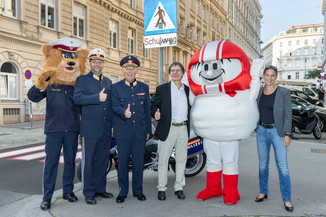 Bild 7 / 56