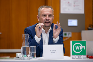 Bild 18 / 34