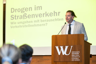 Bild 76 / 232