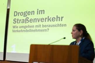 Bild 155 / 232