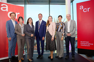 Bild 8 / 155