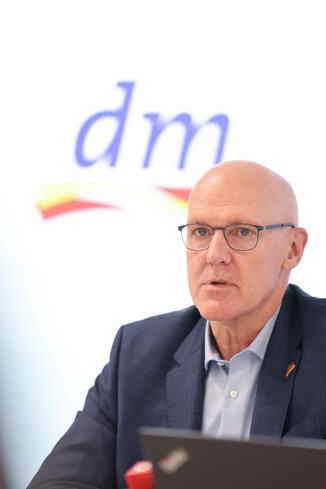 Bild 8 / 16