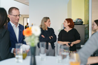 Bild 4 / 126