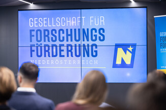 Bild 44 / 242