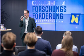 Bild 36 / 242