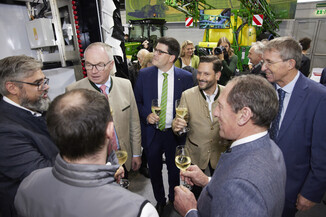 Bild 105 / 132