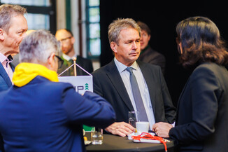 Bild 6 / 278