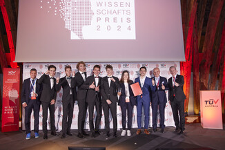 Bild 12 / 115