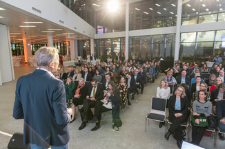 Bild 13 / 247