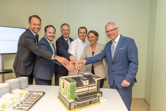 Bild 2 / 18