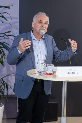 Bild 13 / 21