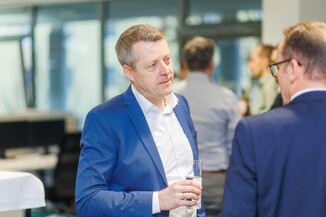Bild 27 / 91