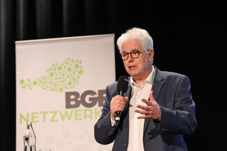 Bild 33 / 323