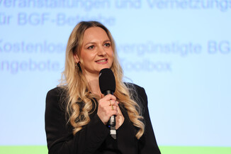 Bild 107 / 323