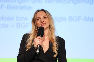 Bild 109 / 323
