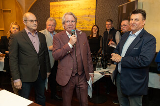 Bild 7 / 169
