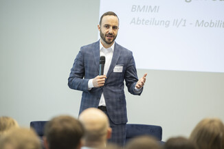 Bild 77 / 198