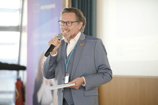 Bild 3 / 210