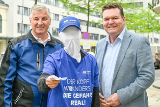 Bild 15 / 26