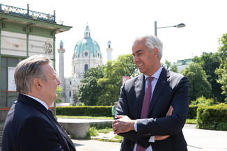 Bild 9 / 12